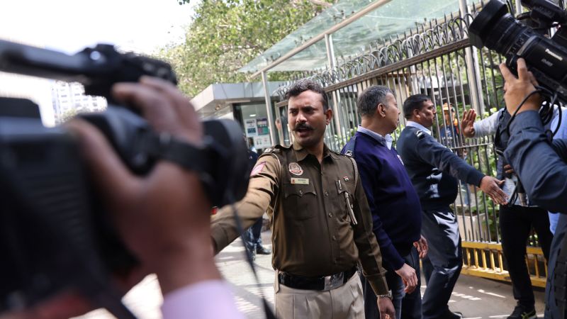 India BBC raid: Search of New Delhi and Mumbai offices enters third day