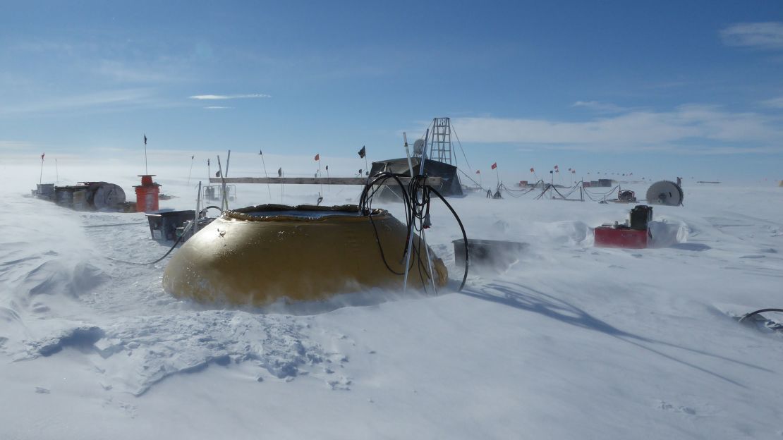 The borehole drilling site on Thwaites Glacier.