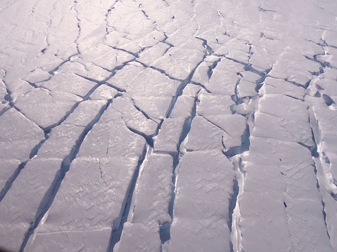 Cracks in Thwaites Glacier in 2020.
