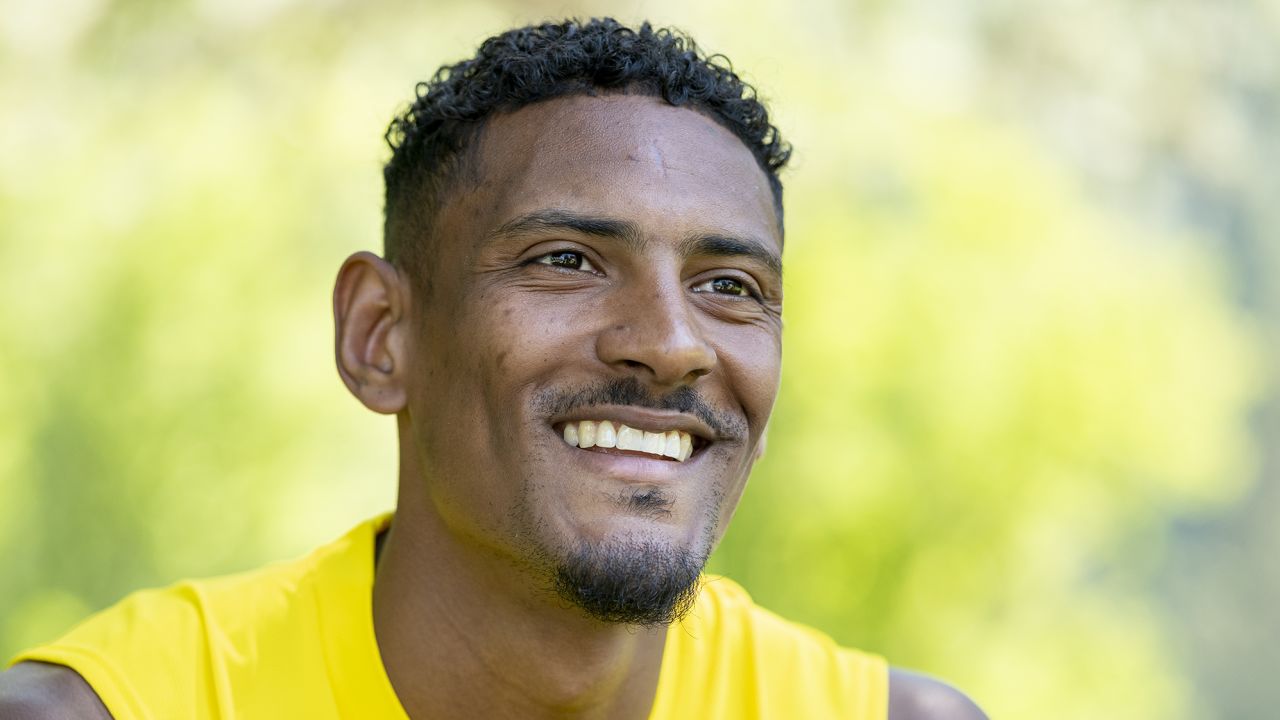 Sébastien Haller's first goal back from battle with testicular cancer