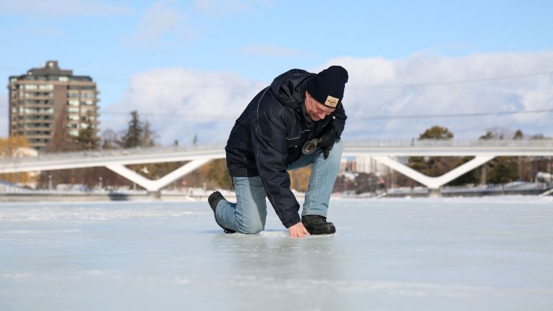 The world s largest outdoor ice rink is closed due to lack of ice