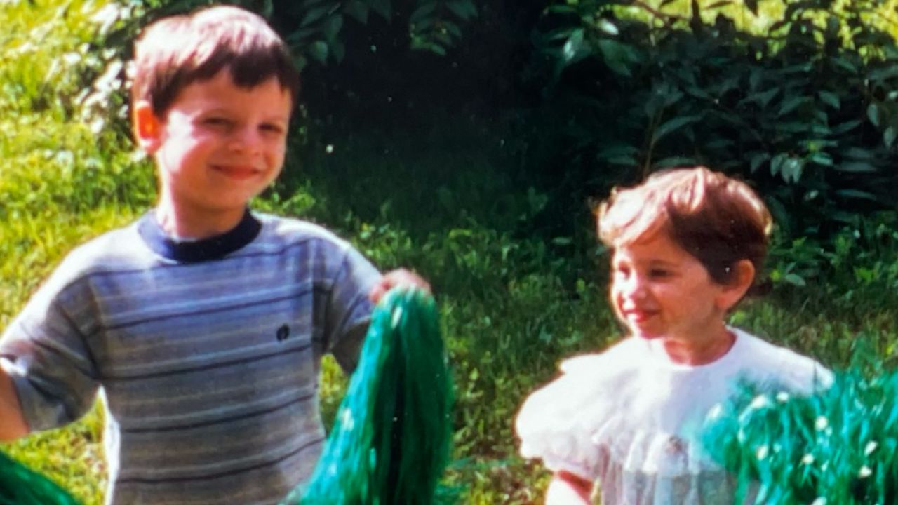 Kirsi Goldynia and her brother in 1995. 