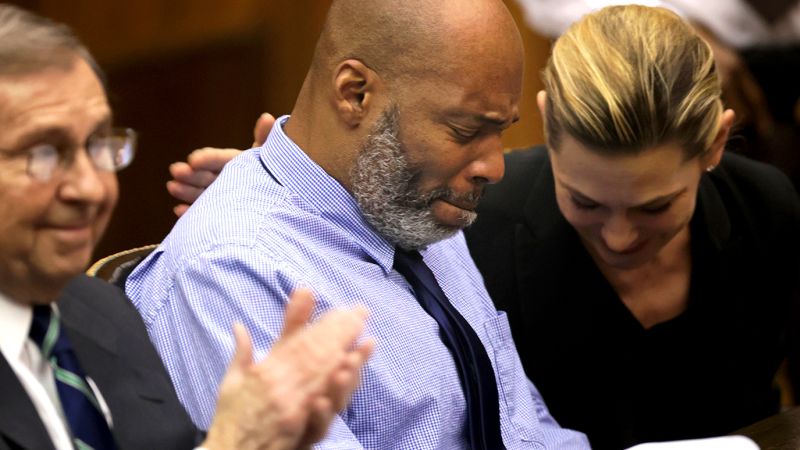 Missouri man who served 27 years in prison is freed as judge vacates his murder conviction | CNN