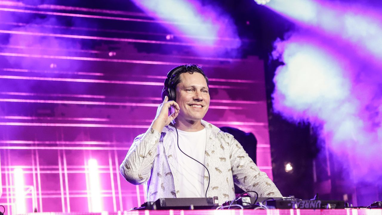 Tiësto performing in Miami in 2021.