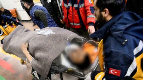 Turkey quake survivor's first concern after 10 days trapped under rubble: 'How is mother?' 4 Mehmet Ali Sakiroglu, a 26-year-old man, was rescued on Thursday, 261 hours after the earthquake struck Turkey.