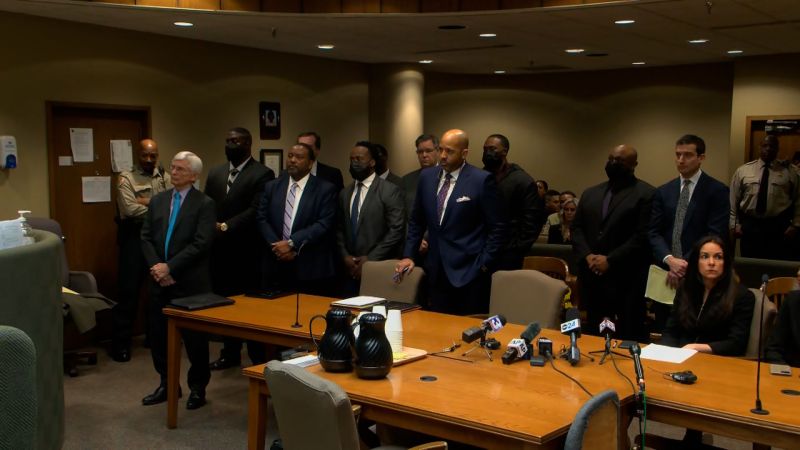 5 Former Memphis Police Officers Charged In Tyre Nichols' Death Plead ...