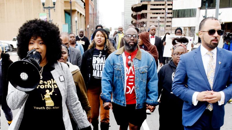 NextImg:Alonzo Bagley's brother calls for a continued push for justice after a Louisiana officer was charged in Bagley's death | CNN