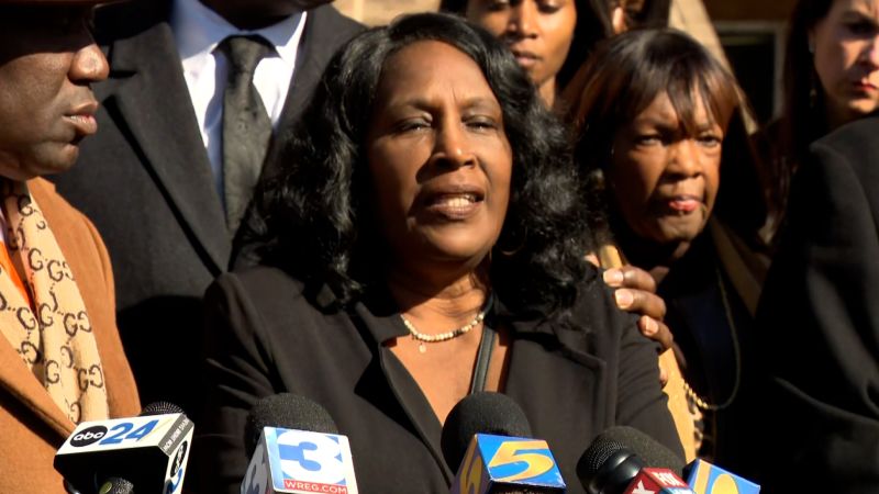 Tyre Nichols’ mom speaks after arraignment: ‘I feel very numb’ | CNN