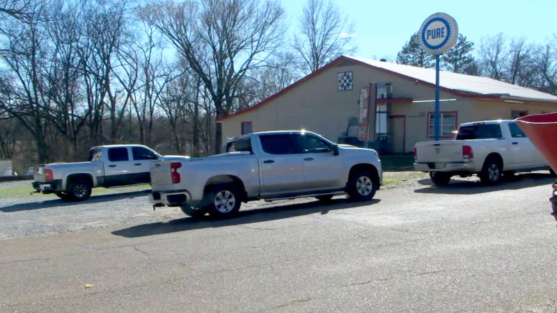 Suspect in Mississippi shootings in custody after being found in car with guns | CNN