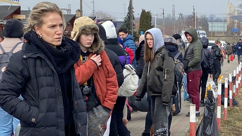 NextImg:Former CNN reporter Arwa Damon on the war in Ukraine one year later and the need for aid in Turkey and Syria | CNN