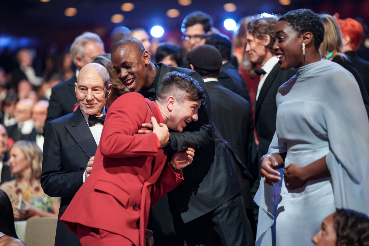 Barry Keoghan greets Micheal Ward in the crowd. 