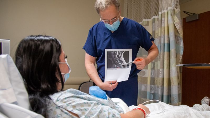New technology gives hope to stroke patients with paralysis New technology gives hope to stroke patients with paralysis