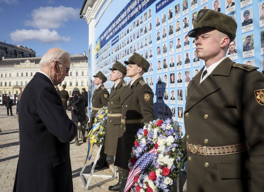 Biden visits the Wall of Remembrance, in memorial to Ukrainian soldiers killed during Russia's war on Ukraine.
