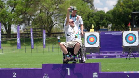 Shaun Anderson places first in the Men's W1 category at the 2022 African Archery Championships. 