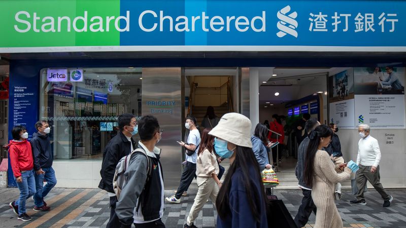 NextImg:Standard Chartered plans hiring spree in Hong Kong as city reopens to China | CNN Business