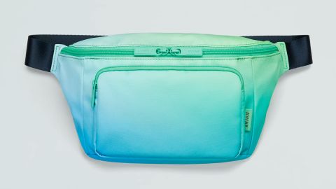 Away aura shoulder bag cnnu