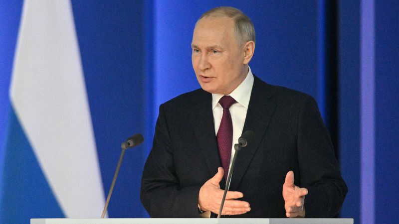 NextImg:Opinion: What it means to stand behind Vladimir Putin | CNN