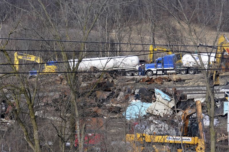 Texas and Michigan officials say they didn t know water soil from