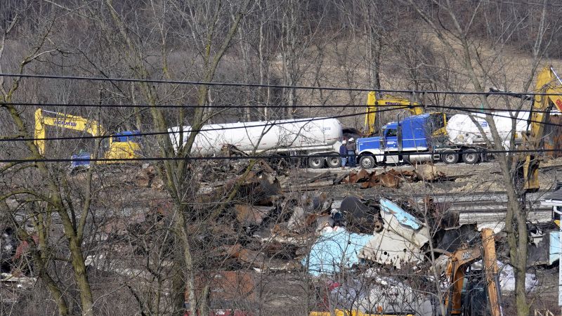 230222100417 norfolk southern freight train derailment cleanup 0221 -