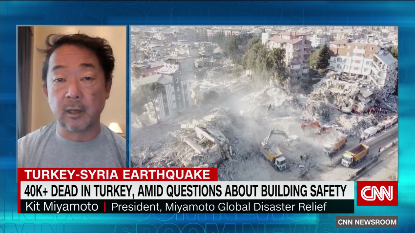 exp turkey quake ritz miyamoto 022101ASEG1 cnni world duplicate 2_00041002.png