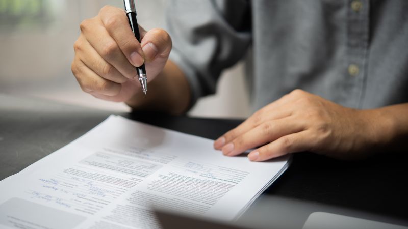 NextImg:Here are answers to 5 key questions about the labor board's severance agreement rule change | CNN Business