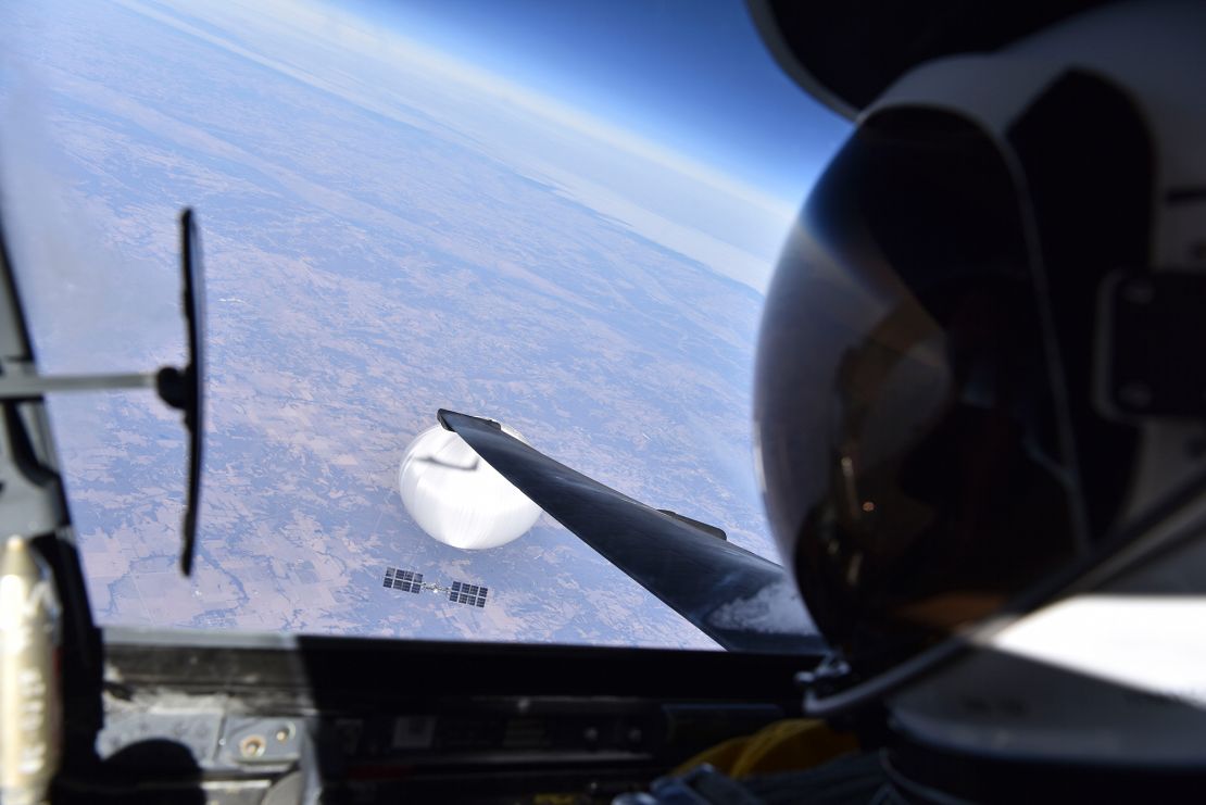 A US Air Force pilot looks down at the suspected Chinese surveillance balloon from the cockpit of his U-2 spy plane on February 3, 2023.