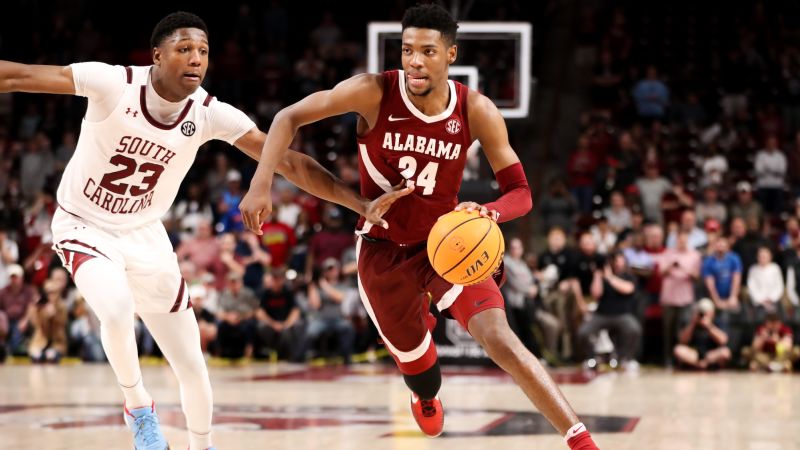 NextImg:Brandon Miller, who is 'cooperative witness' in shooting, overcomes hostile atmosphere in career-best performance | CNN