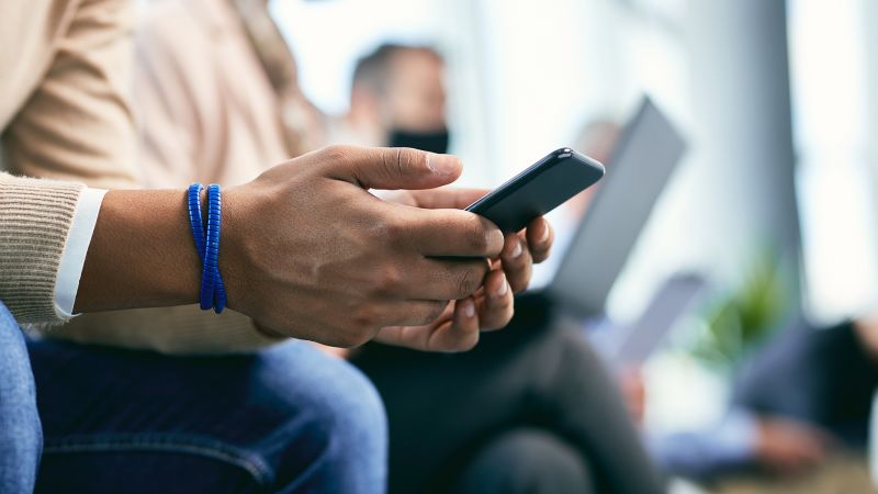 NextImg:Meta considering a standalone social network that sounds a lot like Twitter | CNN Business