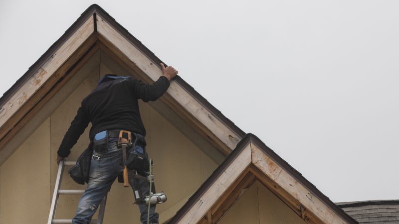 NextImg:New home sales rise as prices drop in January | CNN Business