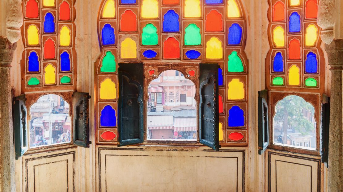 Hawa Mahal has 953 ornate louvered windows. 