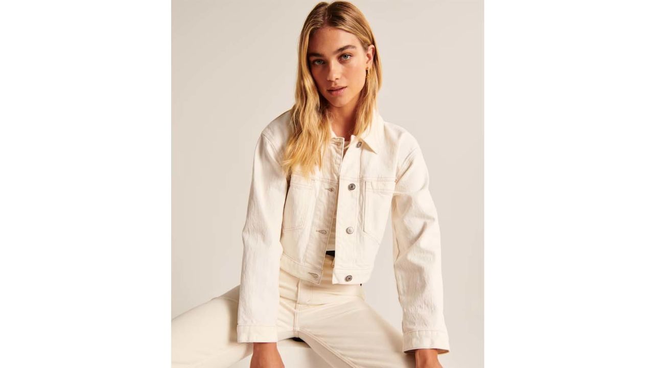 underscored Abercrombie & Fitch Abercrombie Cropped Denim Jacket