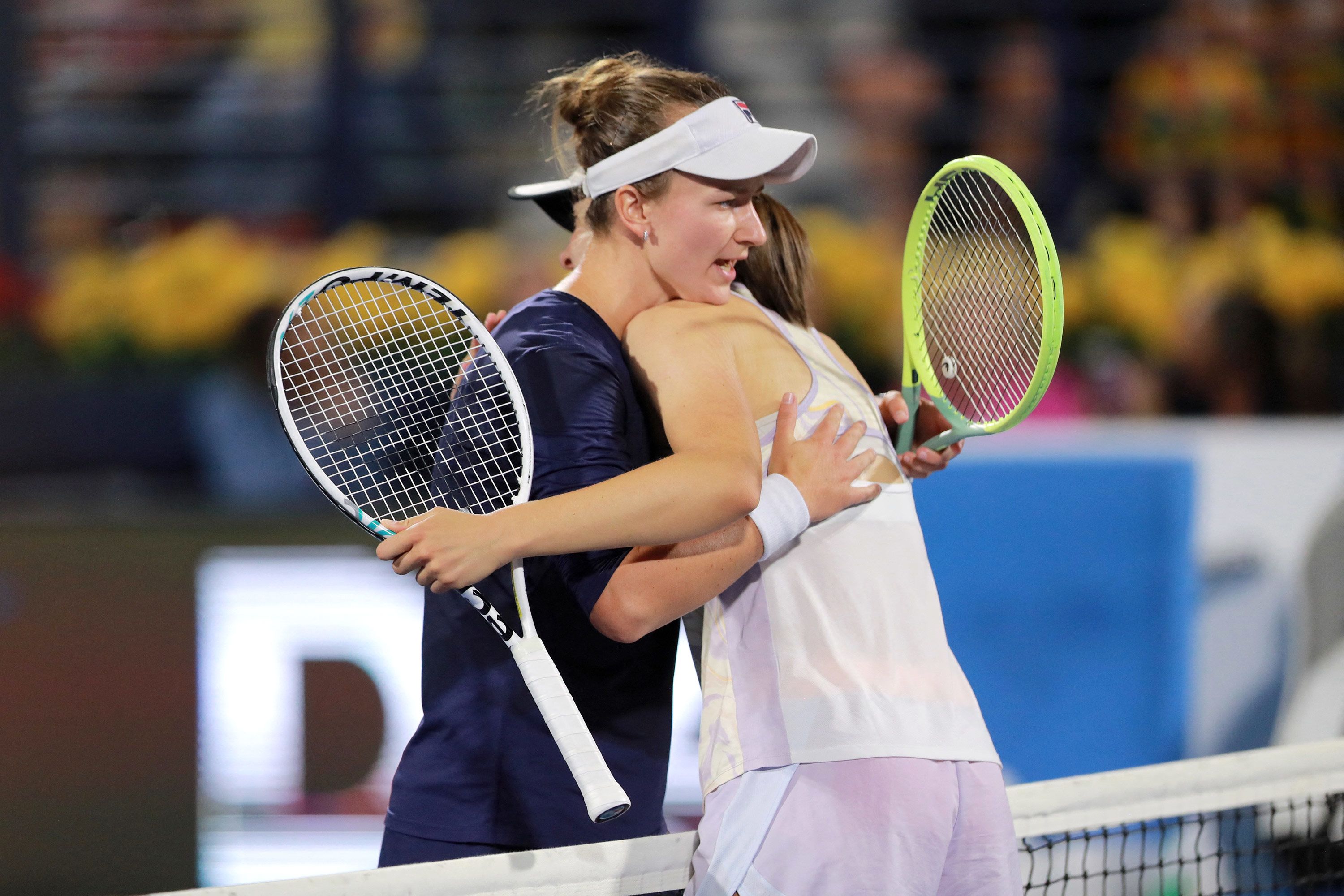 Krejcikova bate Swiatek na final do Dubai, Ténis