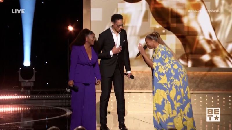 See Brittney Griner receive emotional standing ovation at NAACP Image Awards