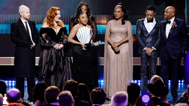 NextImg:Photos: The SAG Awards 2023 | CNN