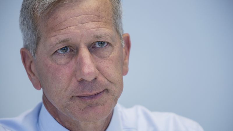 NextImg:Union Pacific CEO to leave after push from activist shareholder | CNN Business