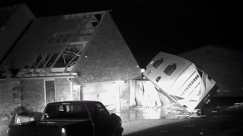 NextImg:Another active weather week forecast after storms bring more than 100 mph wind gusts and tornadoes to the central US | CNN