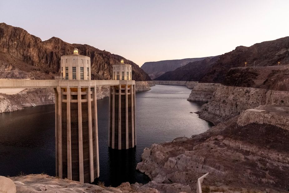 The Hoover Dam, on the border of the US states of Nevada and Arizona, as seen by German photographer Jonas Kako.