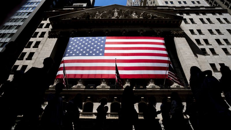 NextImg:Bad sign for stocks: Bond yields are white hot again | CNN Business