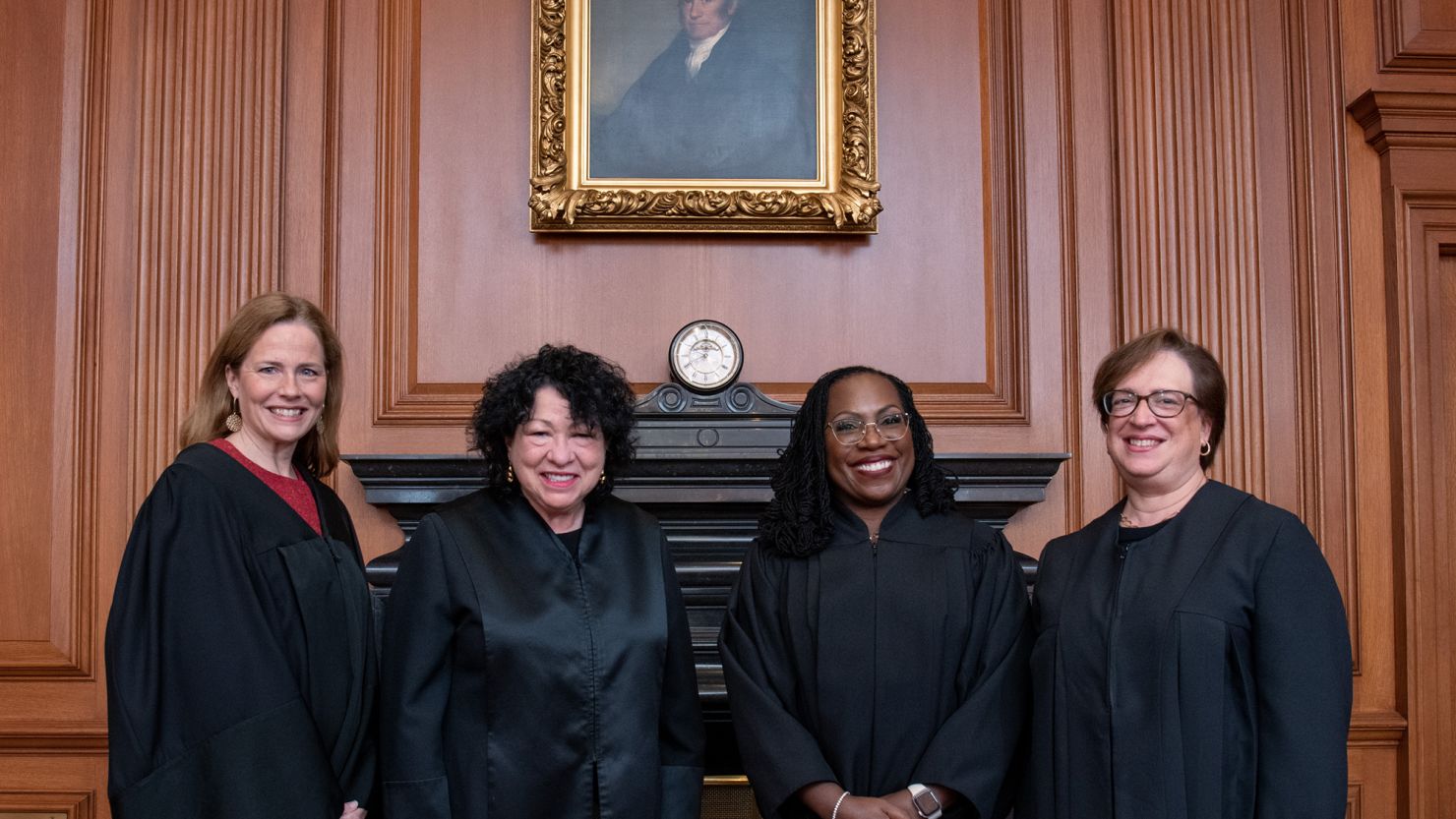(L-R) Supreme Court Justices Amy Coney Barrett, Sonia Sotomayor, Ketanji Brown Jackson and Elena Kagan.