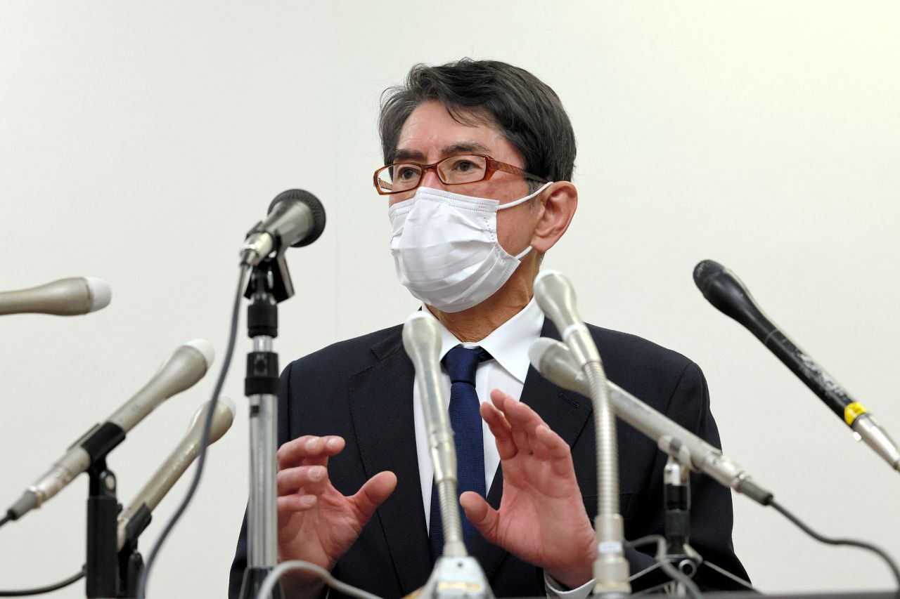 Makoto Yamada, president of the Daimaru Besso inn, apologized for the poor hygiene standards at a press conference on Tuesday.