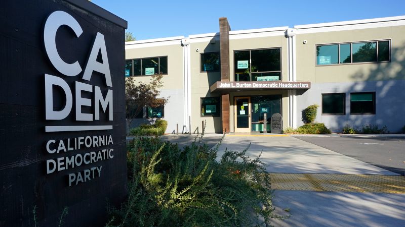 NextImg:Two men who conspired to attack Democratic headquarters in Sacramento sentenced to prison | CNN Politics