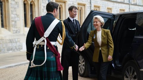 Un contrecoup est apparu au Royaume-Uni cette semaine après que le monarque britannique a accueilli le chef de l'UE. 