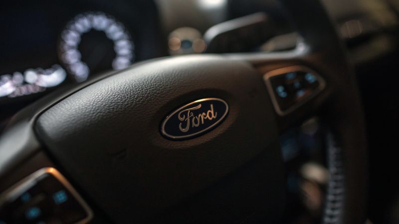 Read more about the article The car of the future? Ford applies for patent on car that can automatically repossess itself – CNN