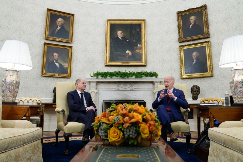 Germany’s Olaf Scholz Meets Biden After Transformative Year | CNN Politics