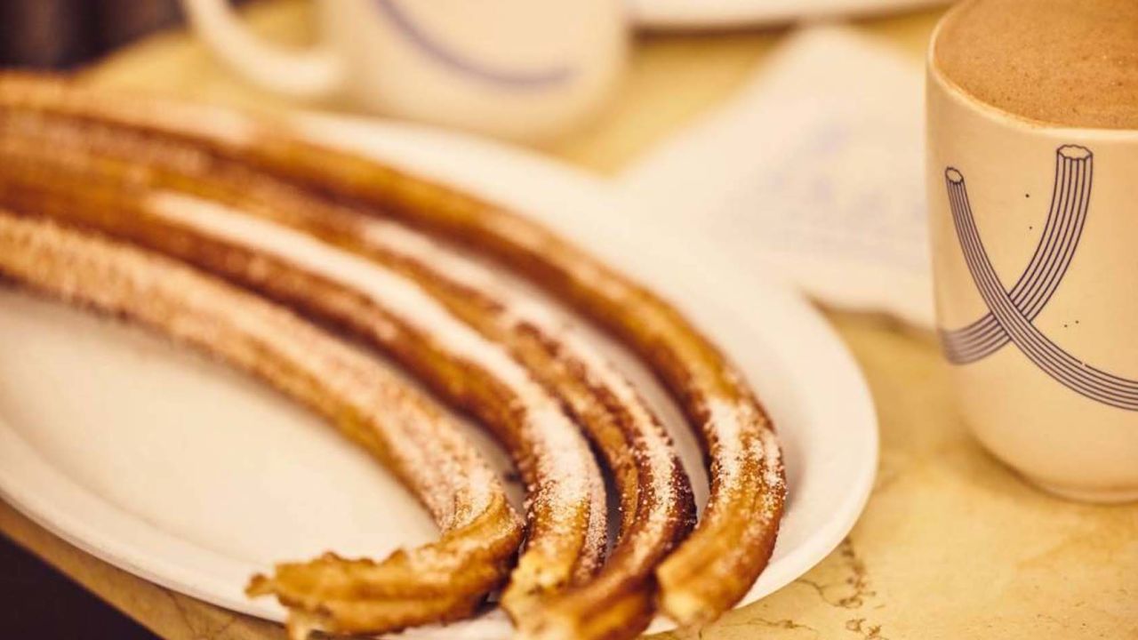 Churros are cut into long sticks and dusted in sugar. Lined with ridges, the popular treat is ideal for dipping in chocolate sauce.