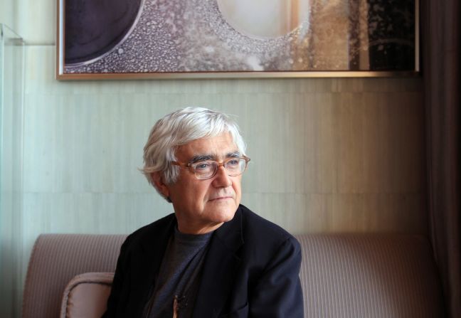 <a href="index.php?page=&url=http%3A%2F%2Fwww.cnn.com%2Fstyle%2Farticle%2Frafael-vinoly-architect-dies-scli-intl%2Findex.html" target="_blank">Rafael Viñoly</a>, the Uruguayan-born architect who designed 20 Fenchurch Street in London — aka "The Walkie-Talkie" — died on March 2, his firm said. He was 78.