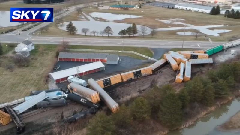 NextImg:See moment another Norfolk Southern train derails | CNN