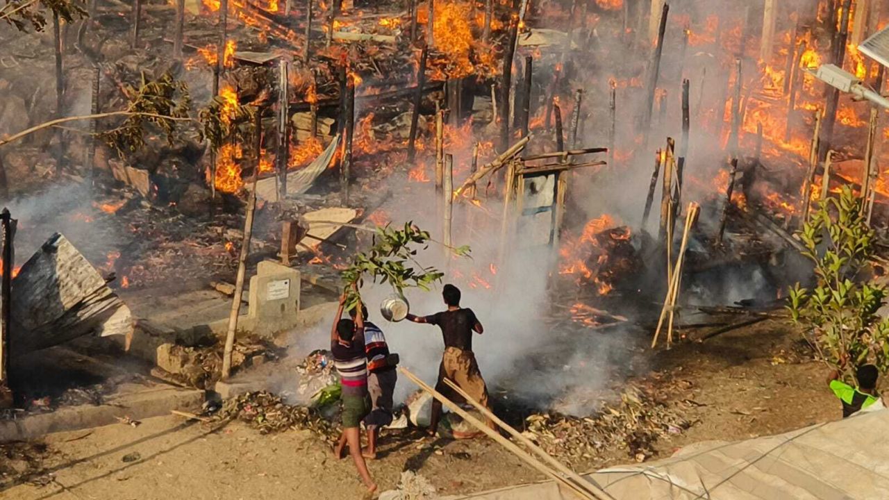 Bangladesh: Fire Destroys Rohingya Camp, Leaving 12K Homeless
