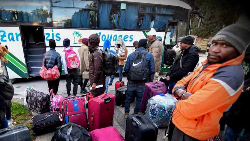 Video: Why sub-Saharan migrants are repatriating instead of staying in Tunisia | CNN