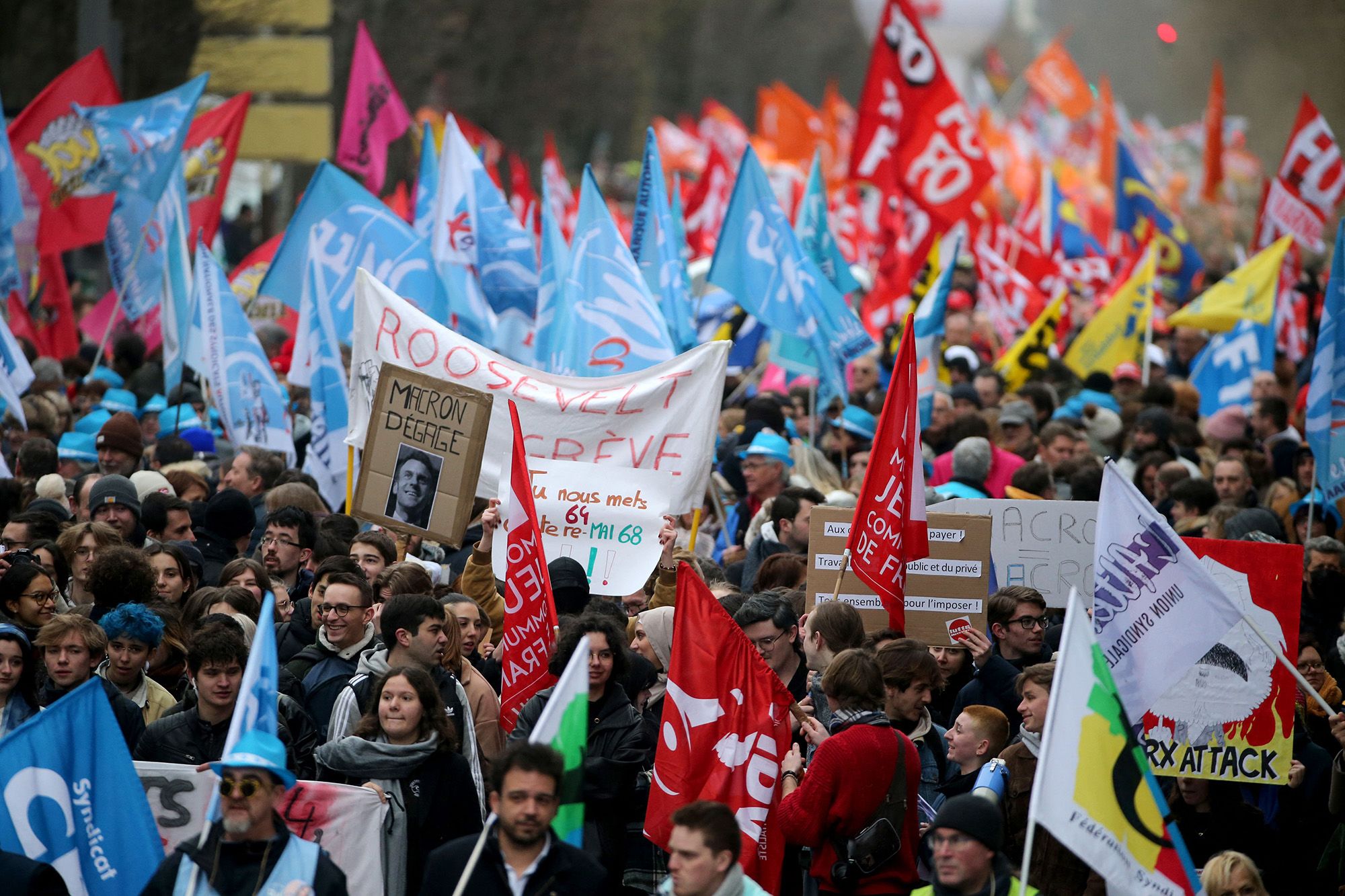 Strikes continue in France